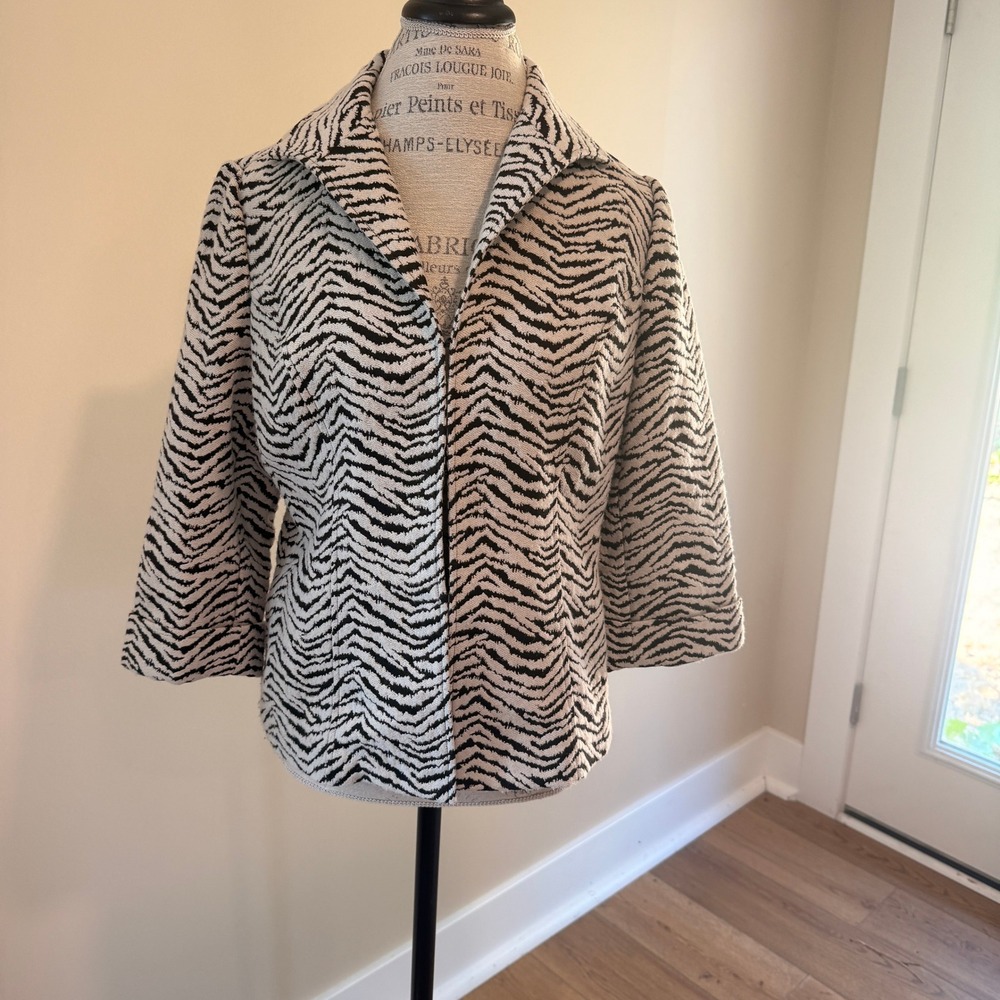 Travelers Collection By Chicos Zebra Print 3/4 Sleeve Blazer Size 1